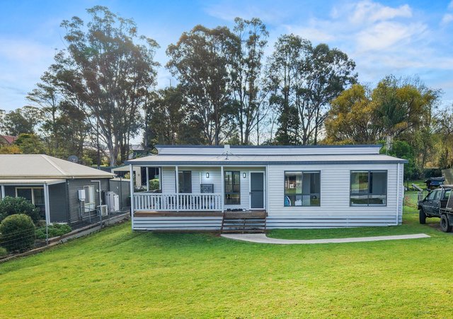 13 Tarlinton Street, NSW 2550