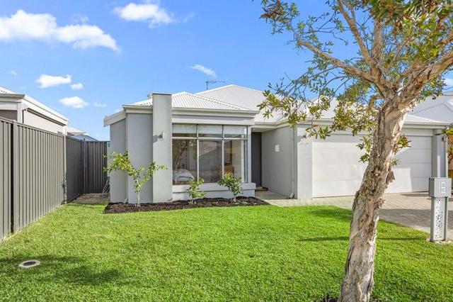 15 Topiary Avenue, WA 6112