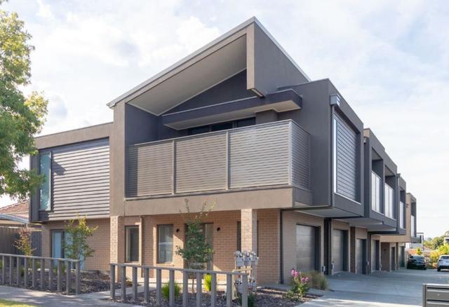 2 Barnsley Close, VIC 3140