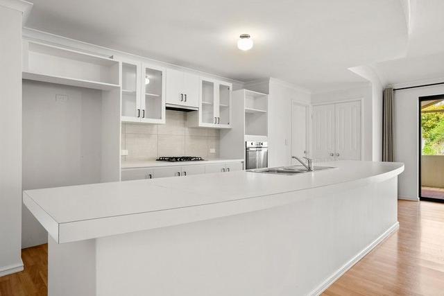 6 Coastal  Retreat, WA 6210