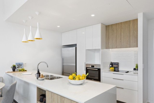 1301/2 Symphony Way, QLD 4300