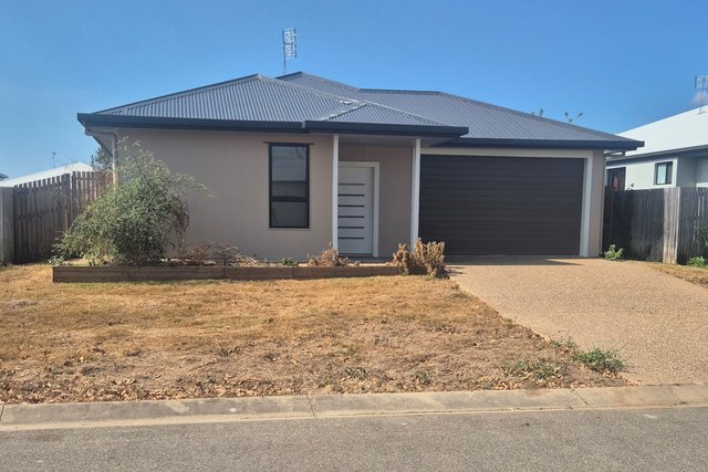 12 Bulla Place, QLD 4815