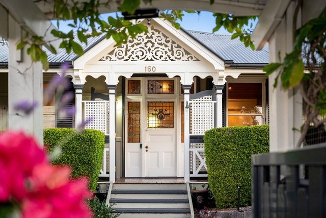 150 Kennedy Terrace, QLD 4064