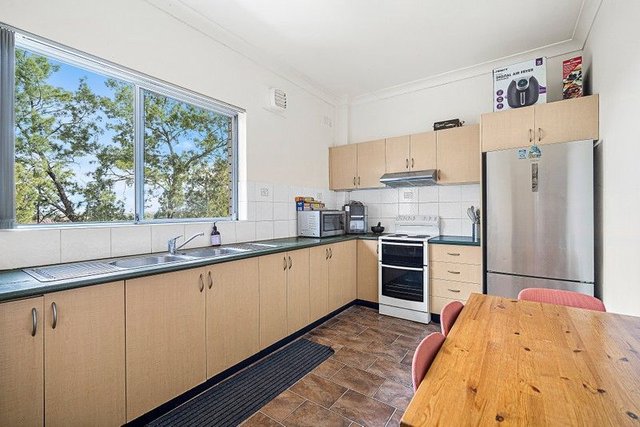 10/32-34 Hampton Court Road, NSW 2218