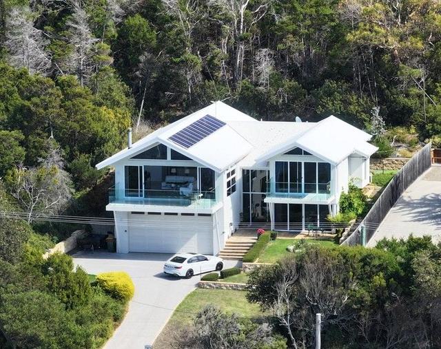 45 Waubs Esplanade, TAS 7215