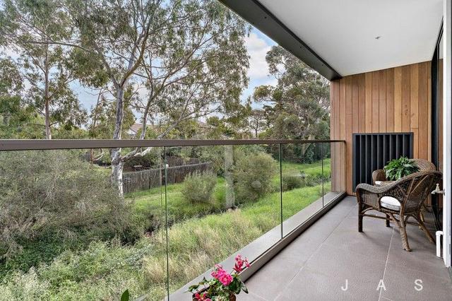 16/110 Roberts Street, VIC 3012