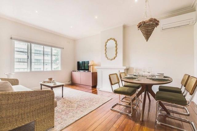 12/17 Queens Road, VIC 3000