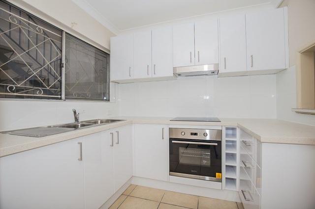 6/16 Wilkins Street East, QLD 4103