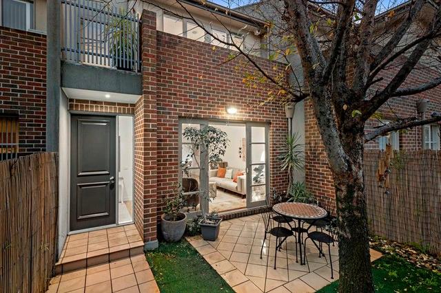 2/28 Clairmont Avenue, VIC 3204