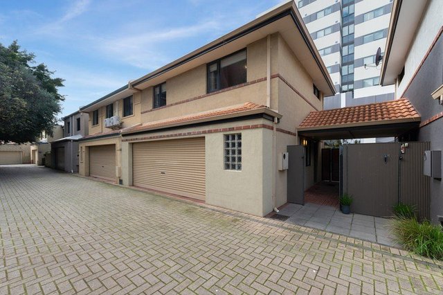 5/8 Tenth Avenue, WA 6051