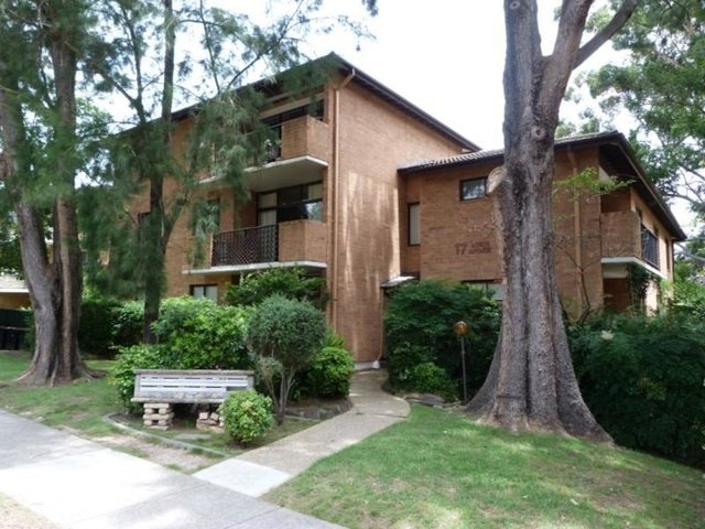 7/17 Woids Avenue, NSW 2220