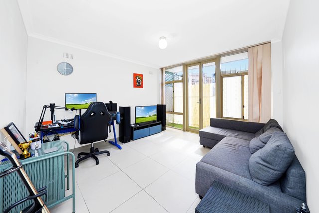 6/13 Unara Street, NSW 2194