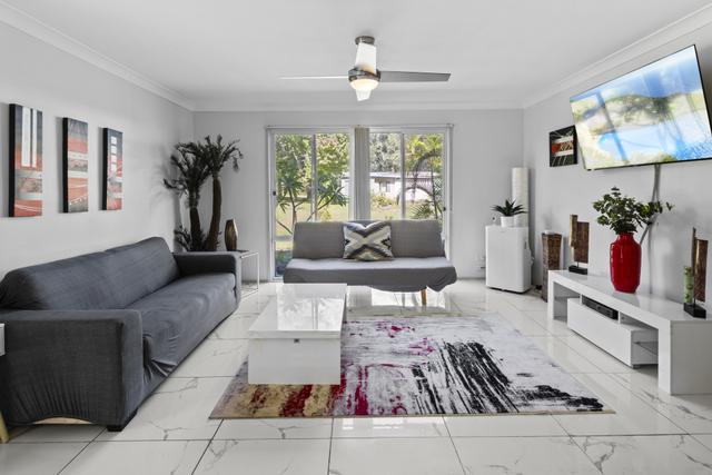 2/13 Serrata Lane, NSW 2441