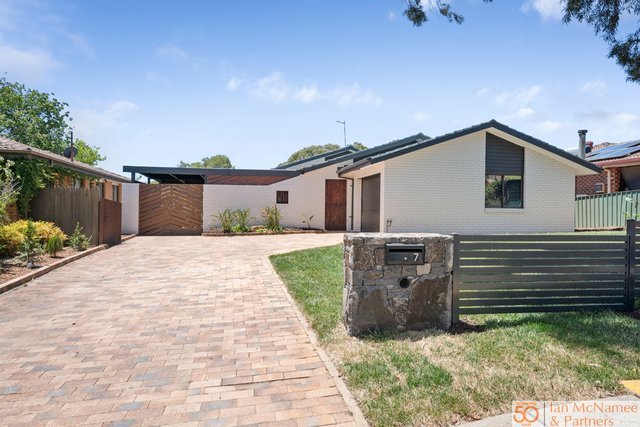 7 Hayley Crescent, NSW 2620