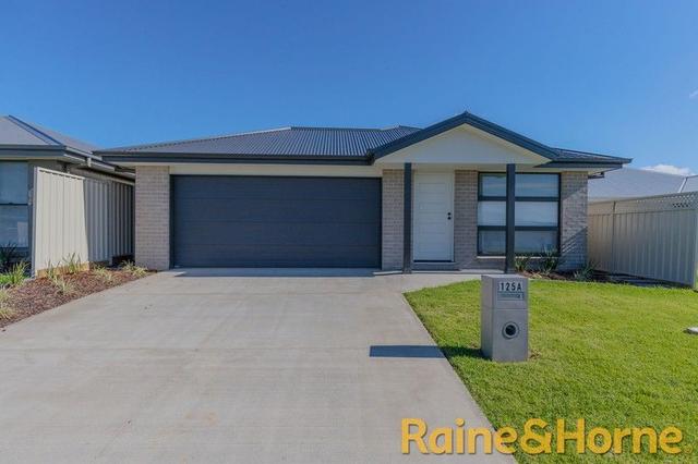 125A Champagne Drive, NSW 2830