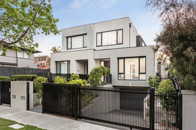 3B Carrington Grove, VIC 3187