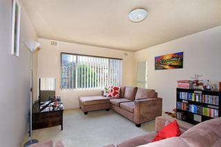 Wollongong Real Estate Lounge