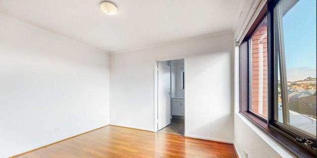 11/160 Coppin St, VIC 3121