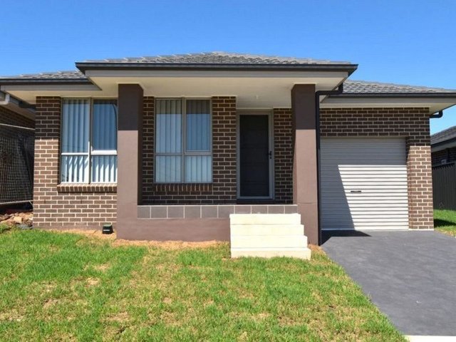 86 Donovan Boulevard, NSW 2557