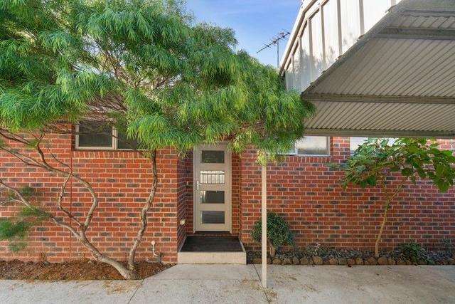 2/14 Walsh Grove, VIC 3215