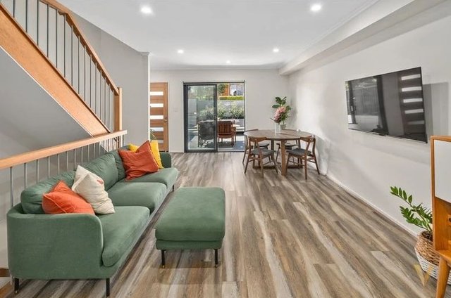 3/125 Hansen Street, QLD 4105