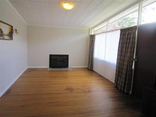 Living Room (2011-02-08)