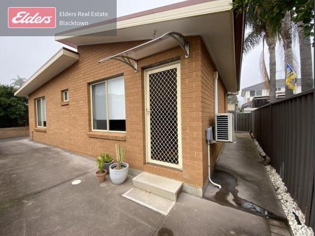 17A Myuna Crescent, NSW 2147