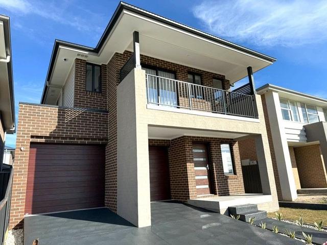 8 Farewell Way, NSW 2765