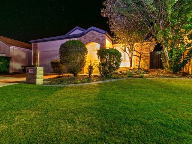 15 Keegan Circuit, QLD 4223