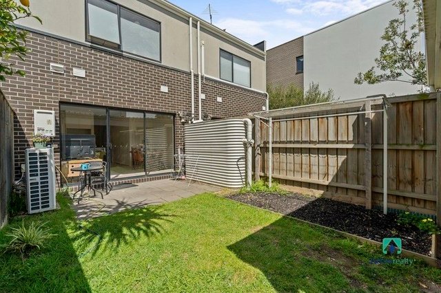 57 Charlton Avenue, VIC 3192