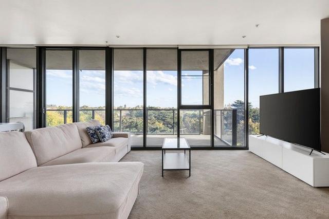 401/55 Queens Road, VIC 3000