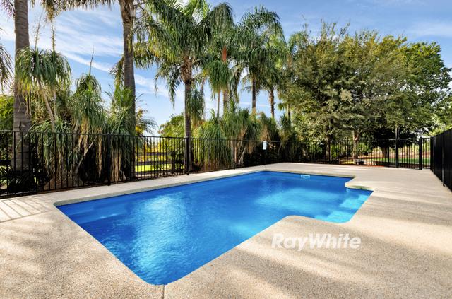 8 St Andrews Drive, VIC 3505