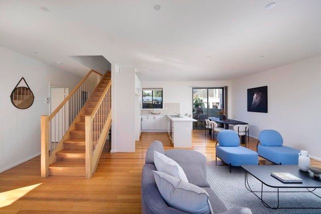 2/20 Strettle Street, VIC 3071