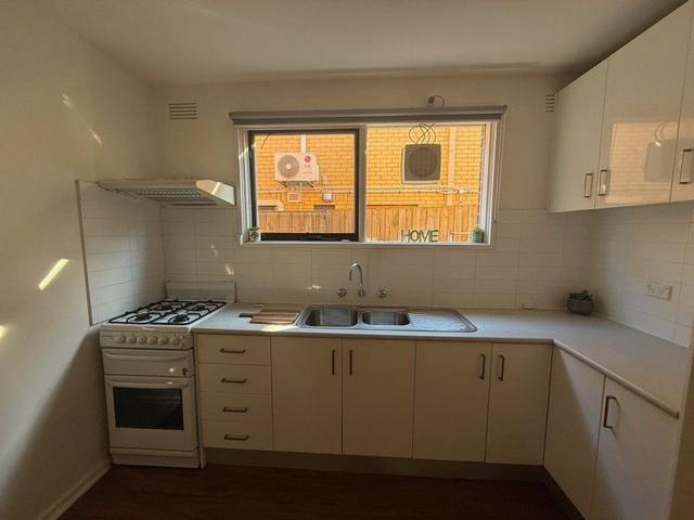 2/68 Queen Street, VIC 3018