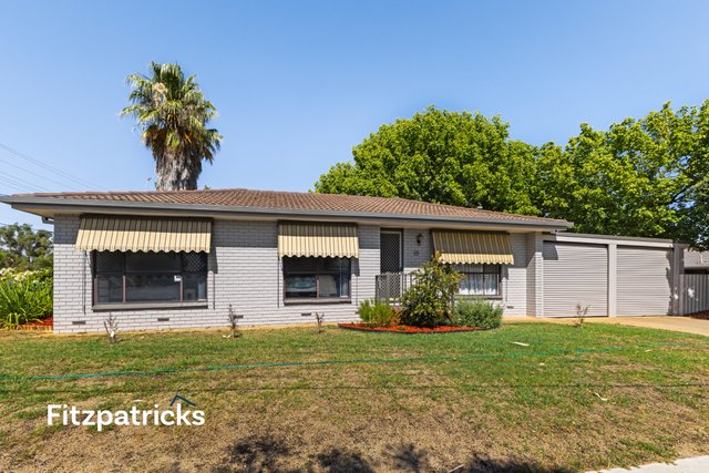 15 Grinton Avenue, NSW 2650