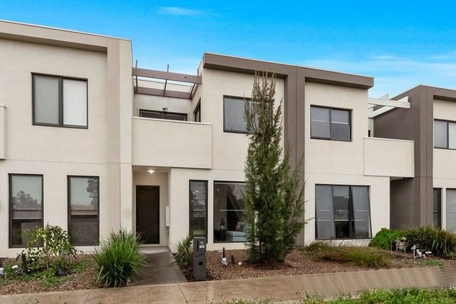 16 Wiseman Walk, VIC 3750
