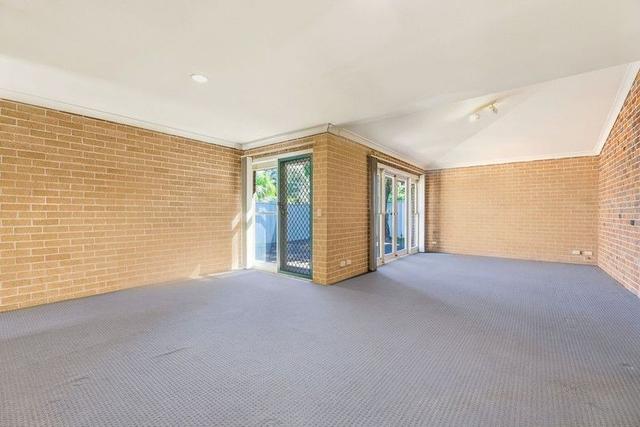 1/240 Macquarie St, NSW 2756