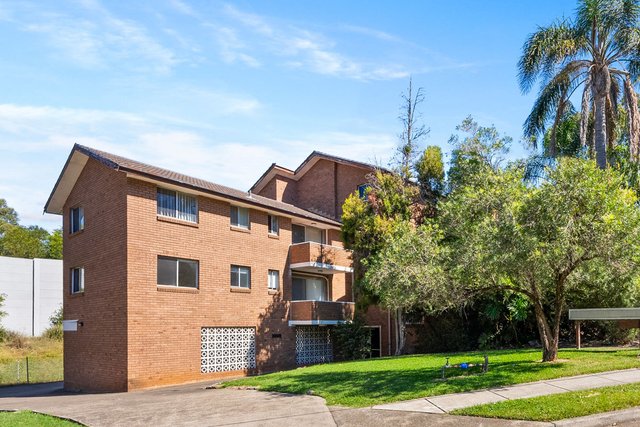 1/18 Crown Street, NSW 2142