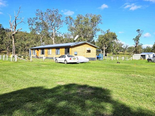 4 Duncan St, Woolomin, NSW 2340