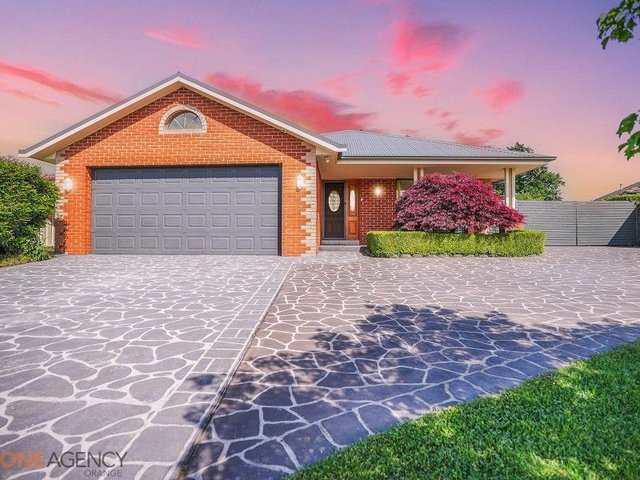 6 Majestic Way, NSW 2800