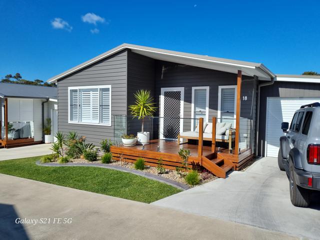 18/15 Golfcourse Way, NSW 2540