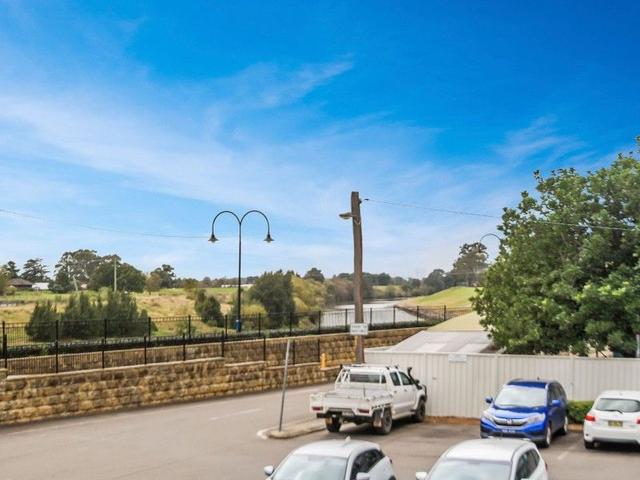 8/318 High Street, NSW 2320