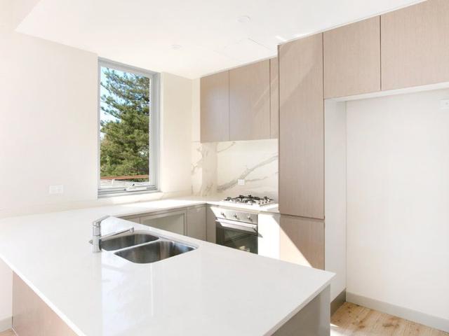 205/316-324 Barrenjoey  Road, NSW 2106