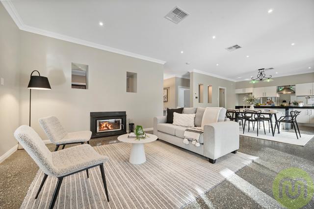 24 Hideaway Place, NSW 2621