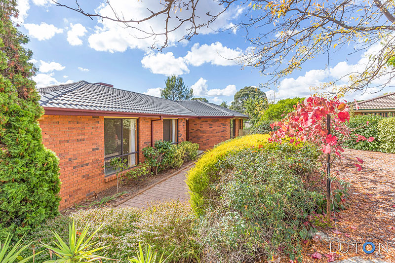 6 Absolon Place, McKellar ACT 2617 Allhomes