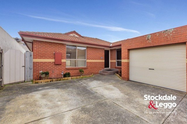 2/1 Sharp Grove, VIC 3058