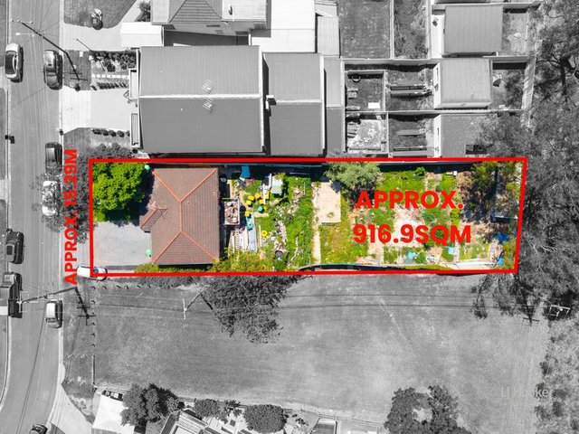 28 Collins Crescent, NSW 2199