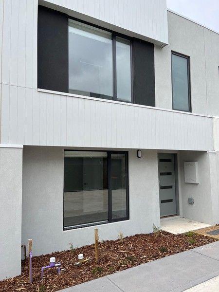 21/50A Plush Circuit, VIC 3076