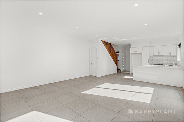 2/42 Fairmount Street, VIC 3046