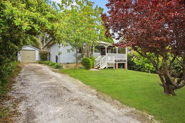 8 Bellevue Ave, NSW 2577